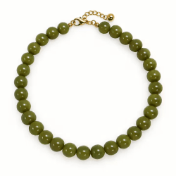 By Jolima Cecile pärlhalsband oliv