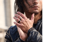 By Billgren Charles stressring svart stål