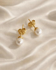 Drakenberg/Sjölin Petite Pearl single örhängen sötvattenspärla 18 k