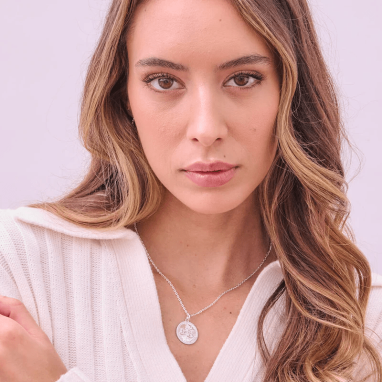 By Sofia Wistam Månadsblomma april halsband silver