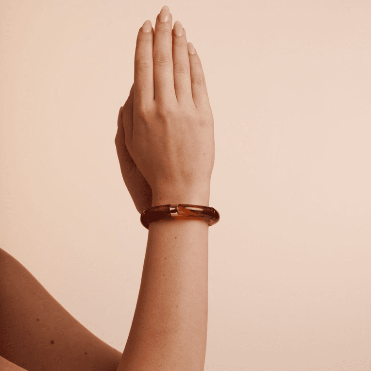 Snö of Sweden Becky elastiskt armband guld/brun