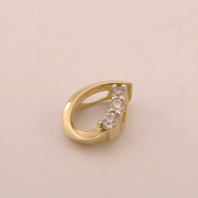 Guld Carlsèn Hängsmycke 18k med 3 cubic zirkoner