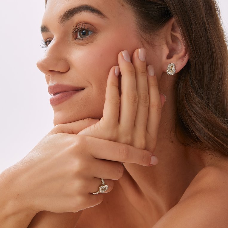 By Jolima Knot crystal stud örhängen guldpläterat stål