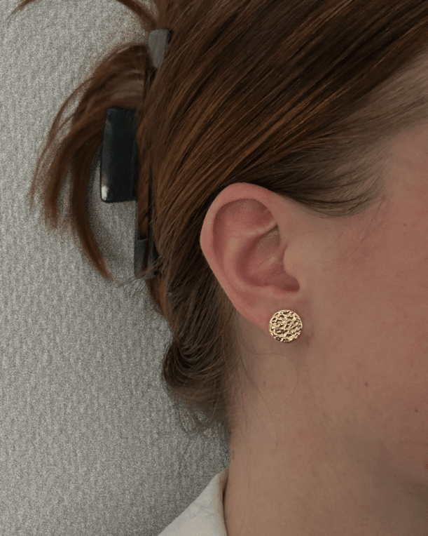 Astrid & Agnes Lori örhänge guldpläterad stål