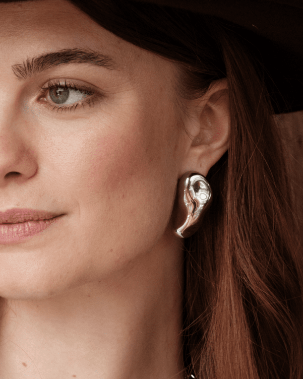 Astrid&agnes Amira örhänge guldpläterat stål