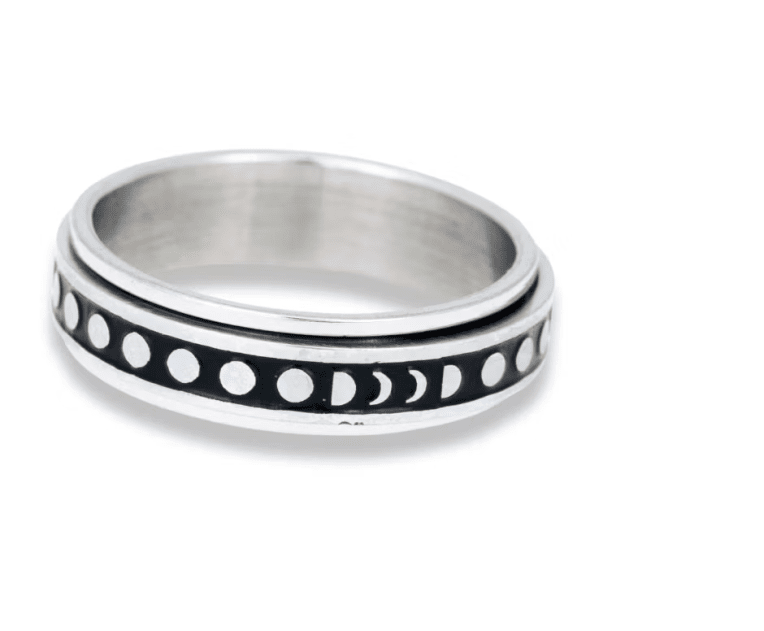 By Billgren Clovis stressring stål med mönster st 19