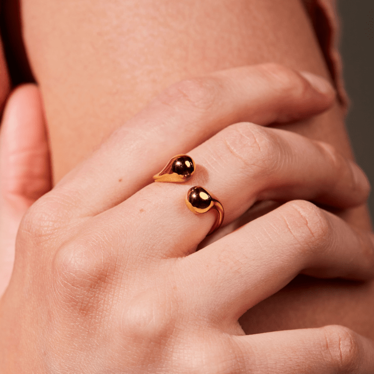 Sintridou Hera Ring golden cherry guldpläterat stål st.Small