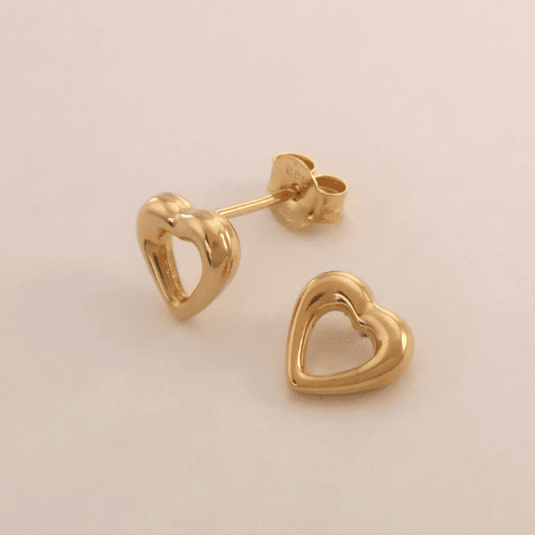 Guld Carlsèn Örhänge genombrutna hjärtan i 18k guld