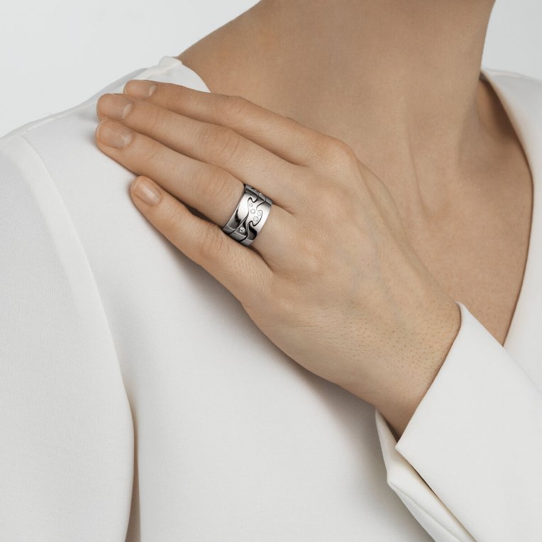 Georg Jensen FUSION mittenring i Vitguld och Diamanter