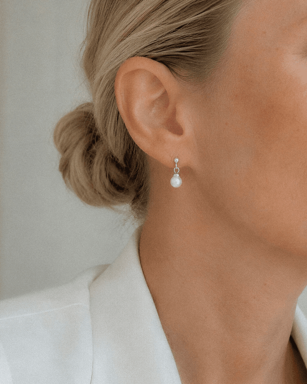 Drakenberg/Sjölin Petite Pearl Single hängande örhänge