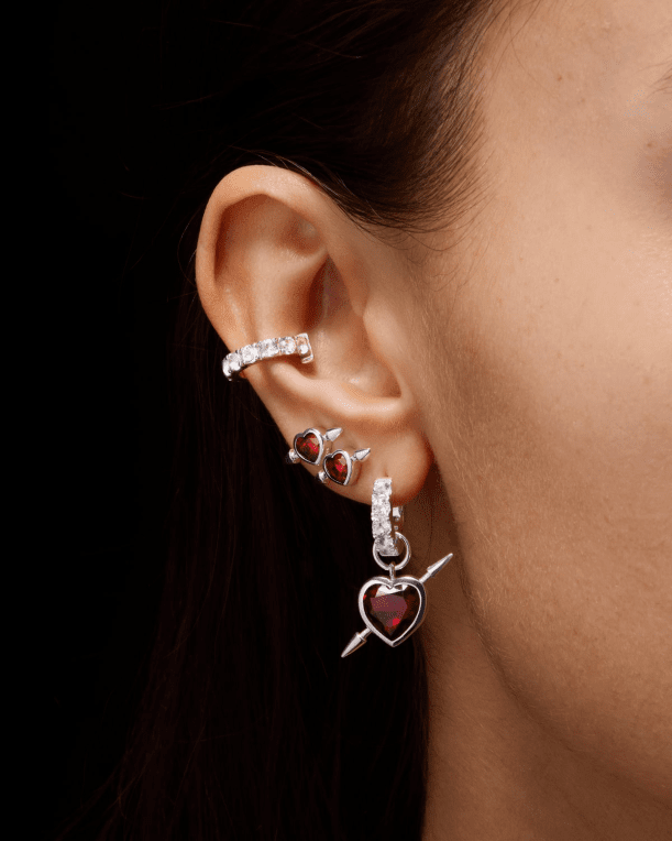 Maria Nilsdotter Rebel Love örhänge silver klar kvarts och röd granat