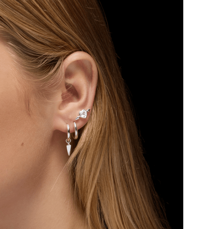 Maria Nilsdotter Tiny poison arrow örhänge silver